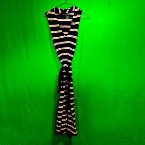 My favorite MOM dress!  Great beach & boating coverup & works for a nice lunch!